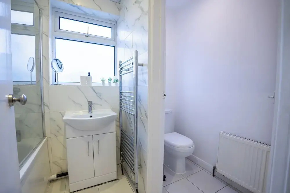 London City Escape - Stylish 2 Bedroom Apartment
