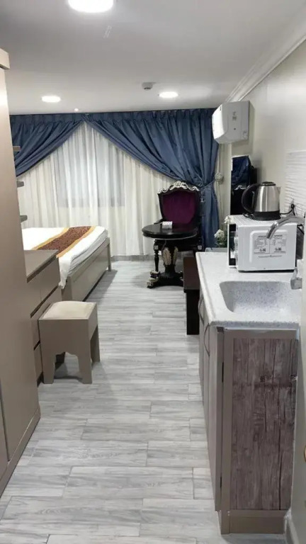 شقق المربعة للشقق المخدومة