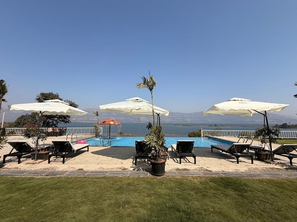 Blu Water Resort