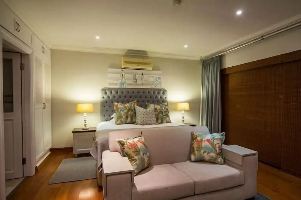 The Hamptons Guest House