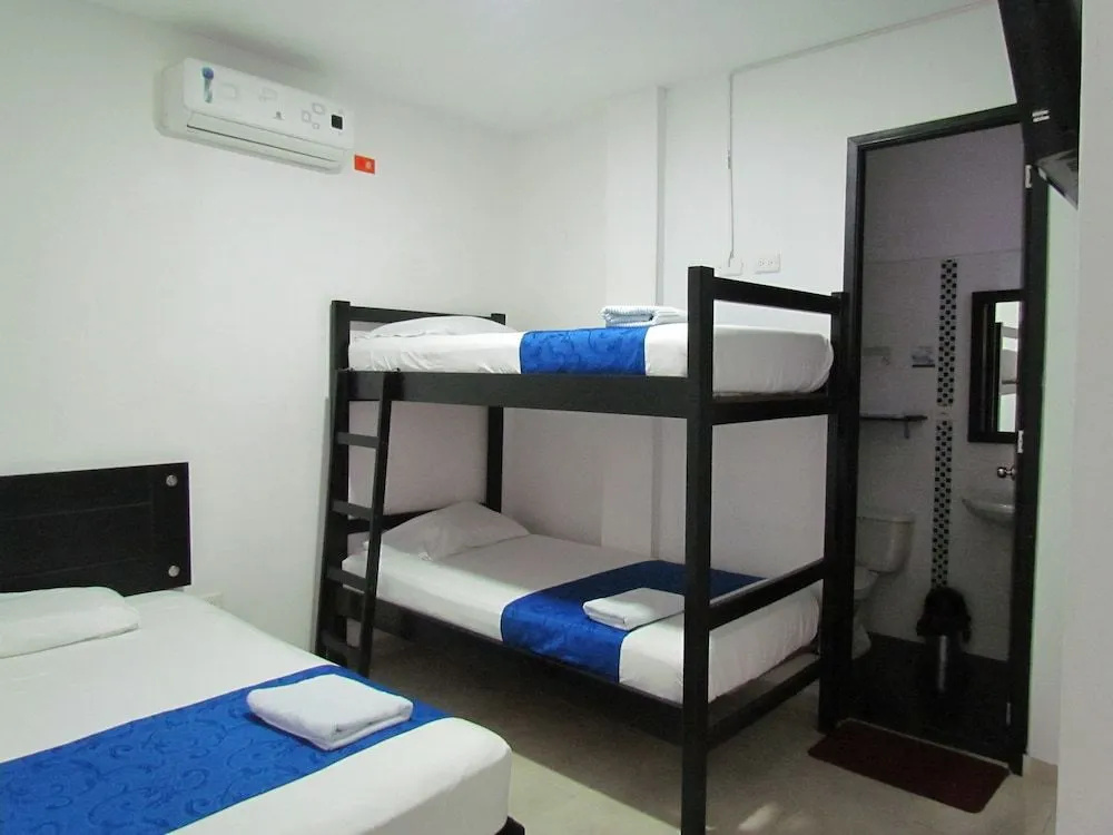 Hotel Diamonds