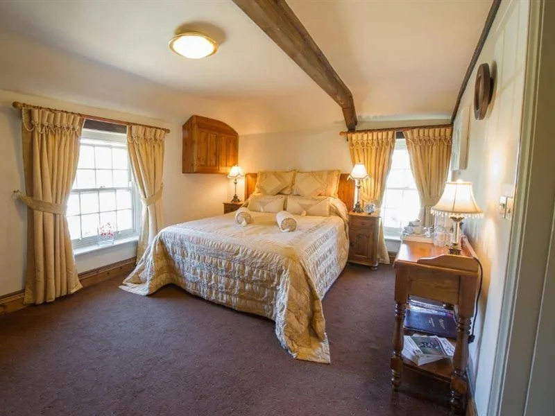 The King William IV - The Coaching Inn Group