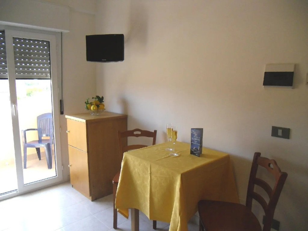 Laura - One Bedroom No.3