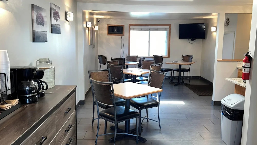 Econo Lodge Inn & Suites Montrose - Black Canyon Area