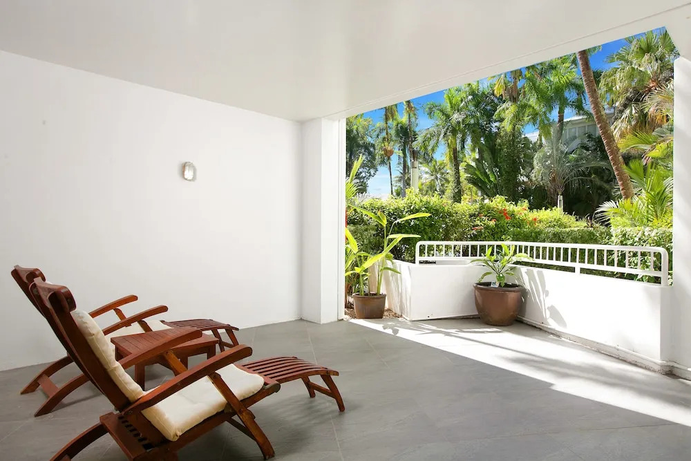 Absolute Beachfront at Alamanda 62