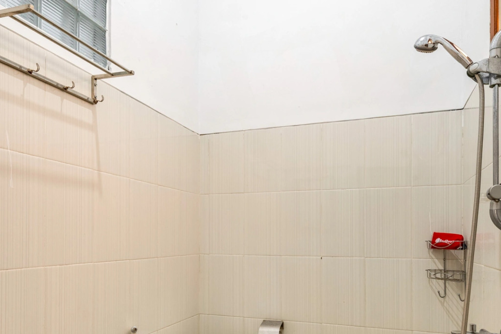 Urbanview Hotel Griya Surya Malang by RedDoorz
