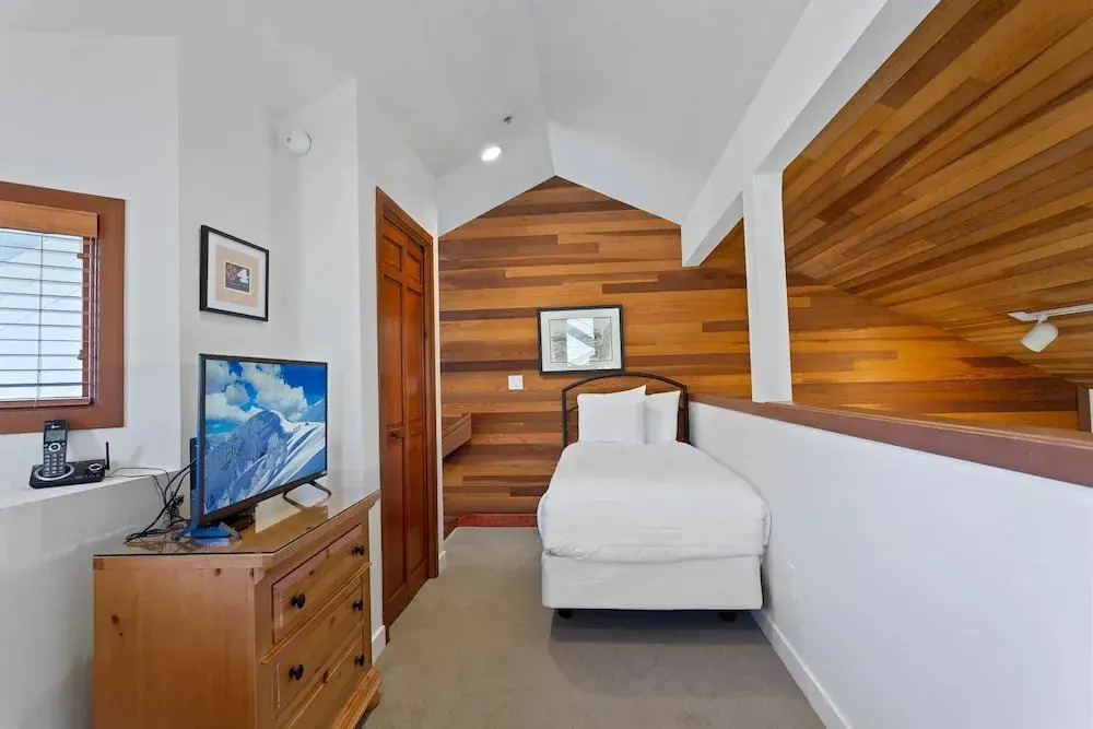 Lakeside at Deer Valley Resort - Two Bedroom Condo #1733 2 Condo