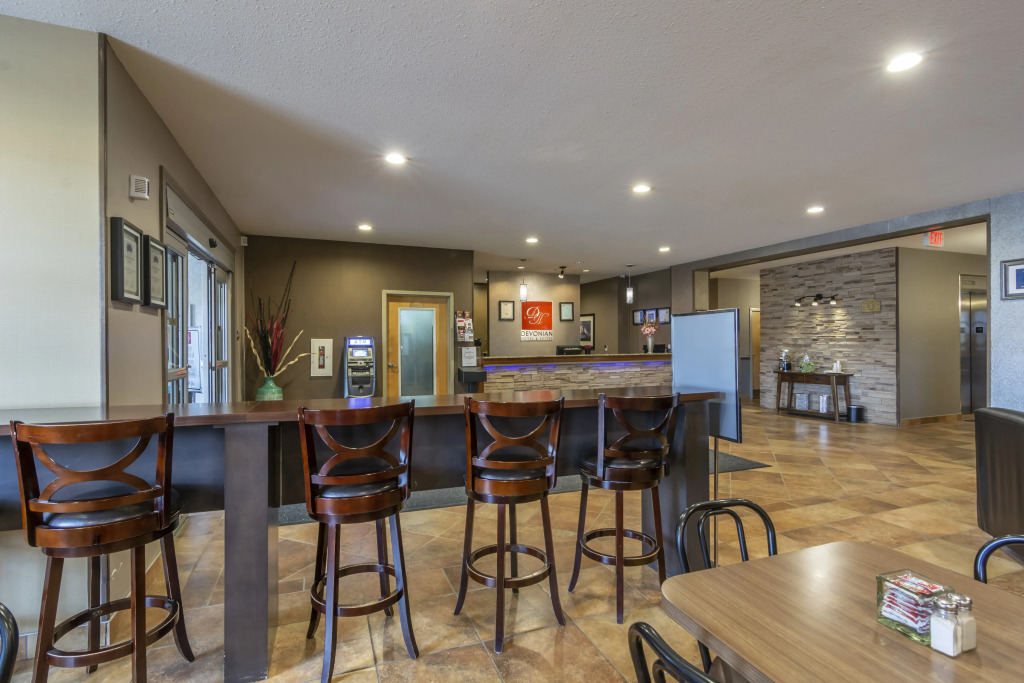 Devonian Hotel and Suites