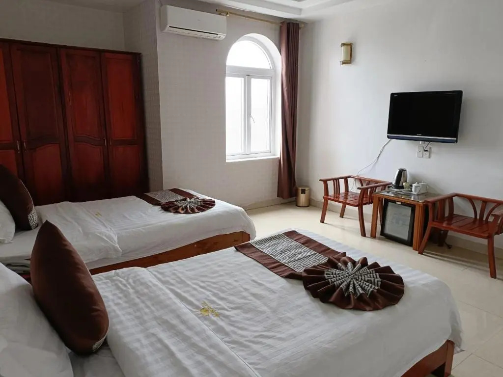 SONG HONG VIEW HOTEL
