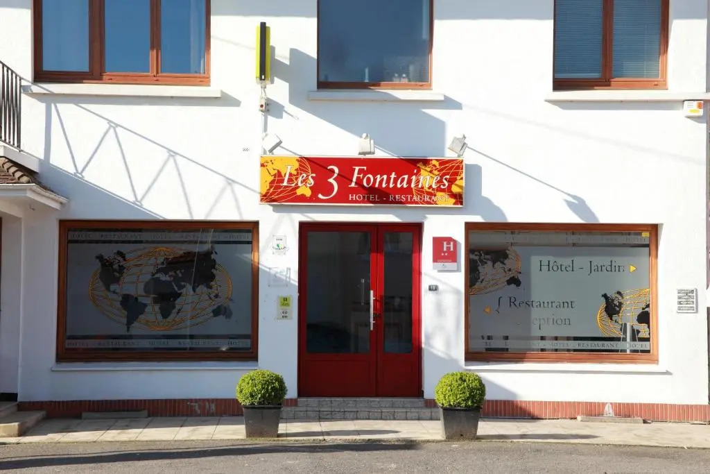 Logis - Hôtel & restaurant Les Trois Fontaines