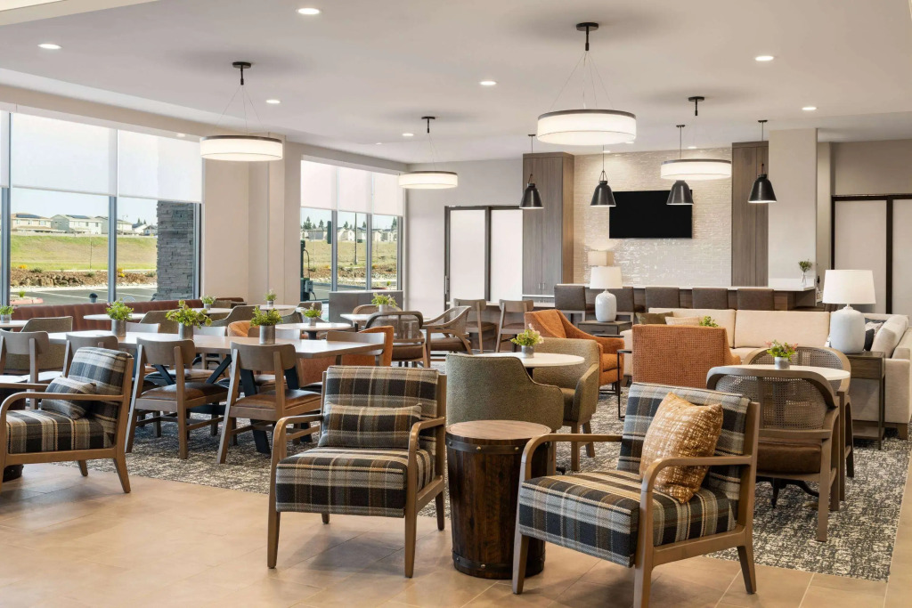 La Quinta Inn And Suites By Wyndham Lincoln