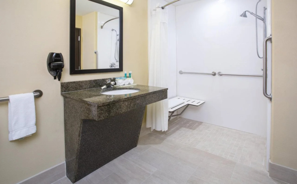 Holiday Inn Express and Suites Hotel - Pauls Valley by IHG