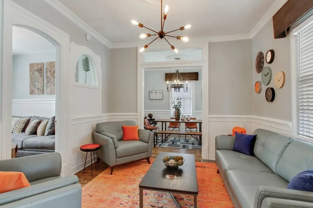 1202 Savannah - 4 Br Home