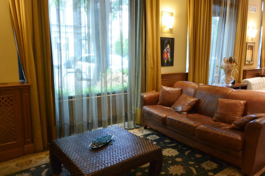 Hotel Moderno