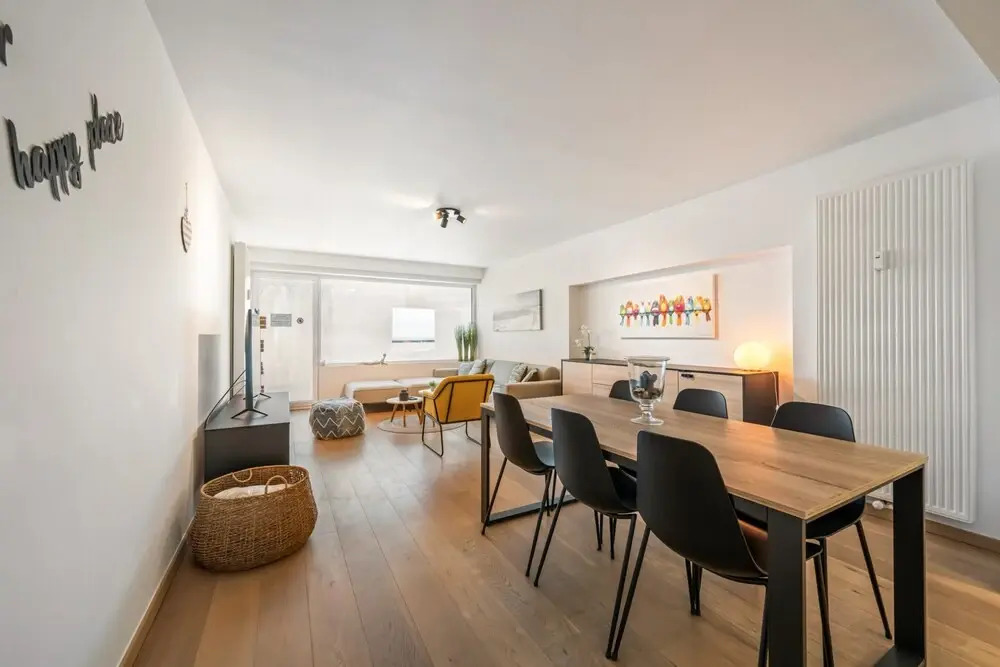 Flat by the Seaside With Stunning Ocean Views