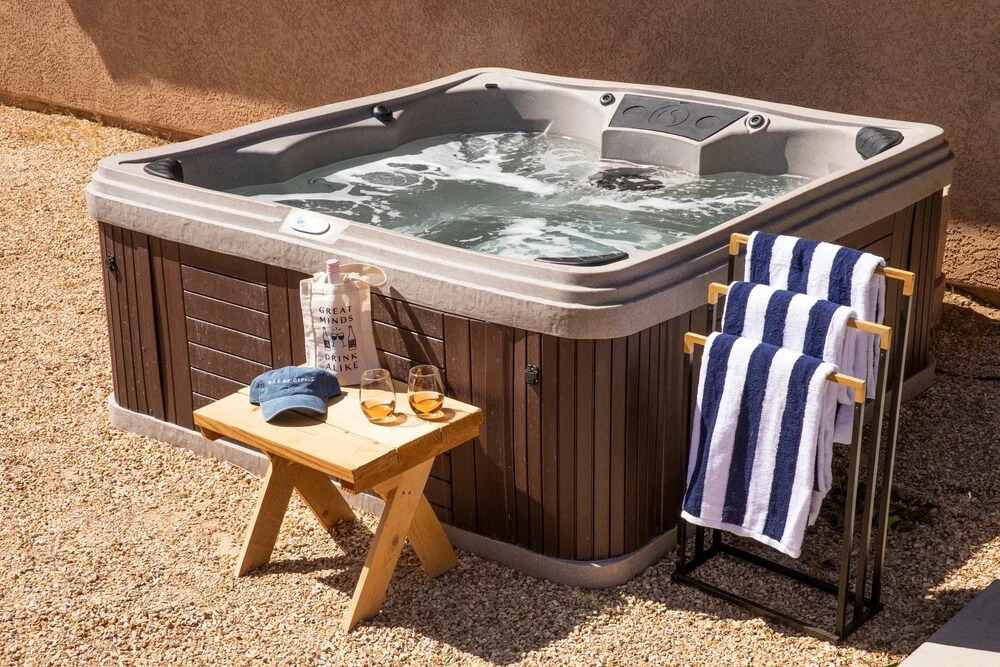 Joshua Tree Landing by Avantstay - 3 BDR 2bath Home w Hot Tub