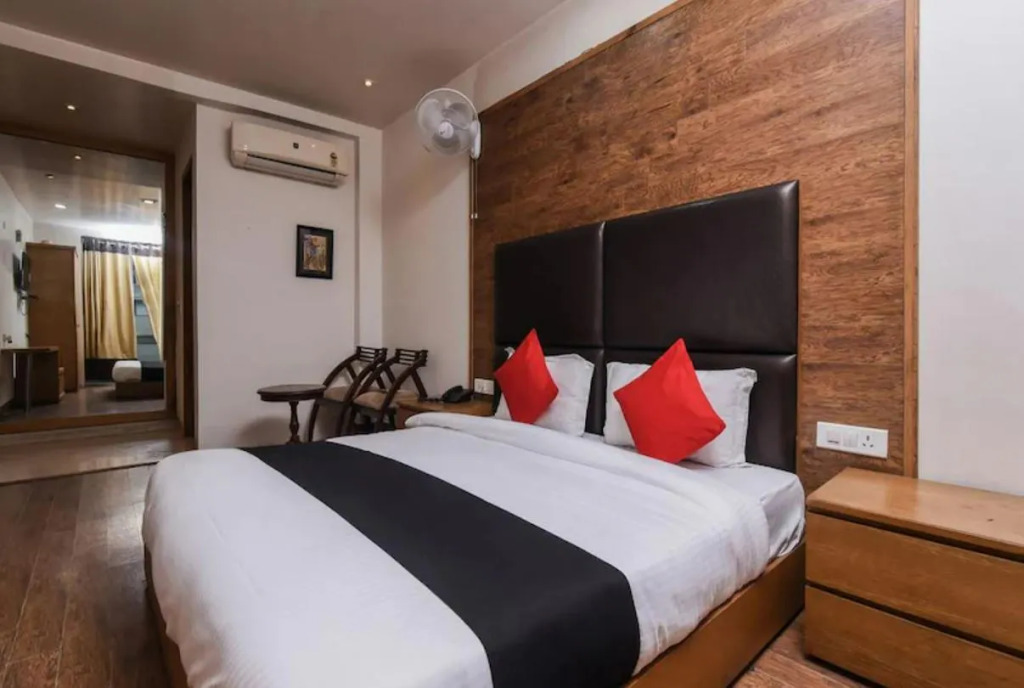 Hotel JPS Residency