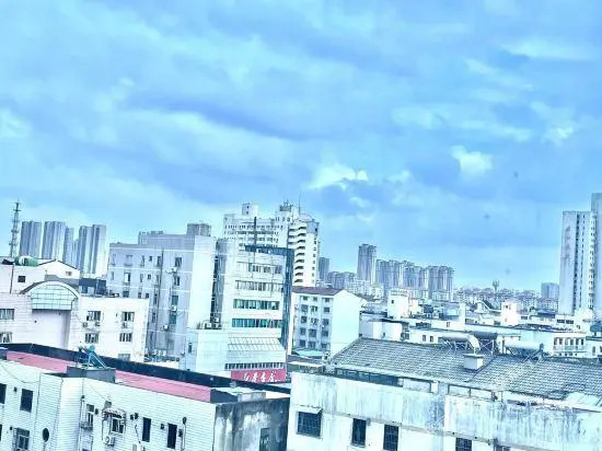 Super 8 Kunshan Renmin Road Pedestrian Street