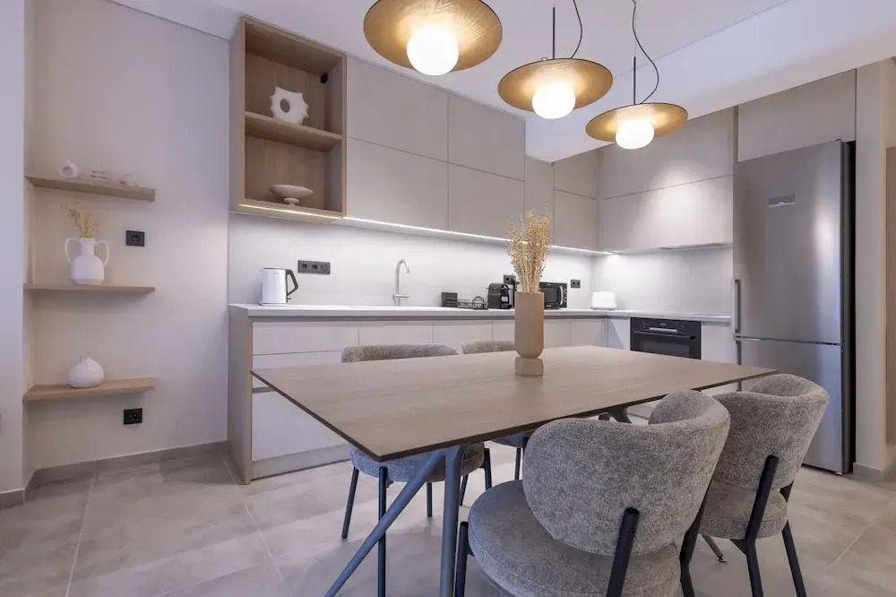 Phaedrus Living: Athens Luxury Residences Sands.