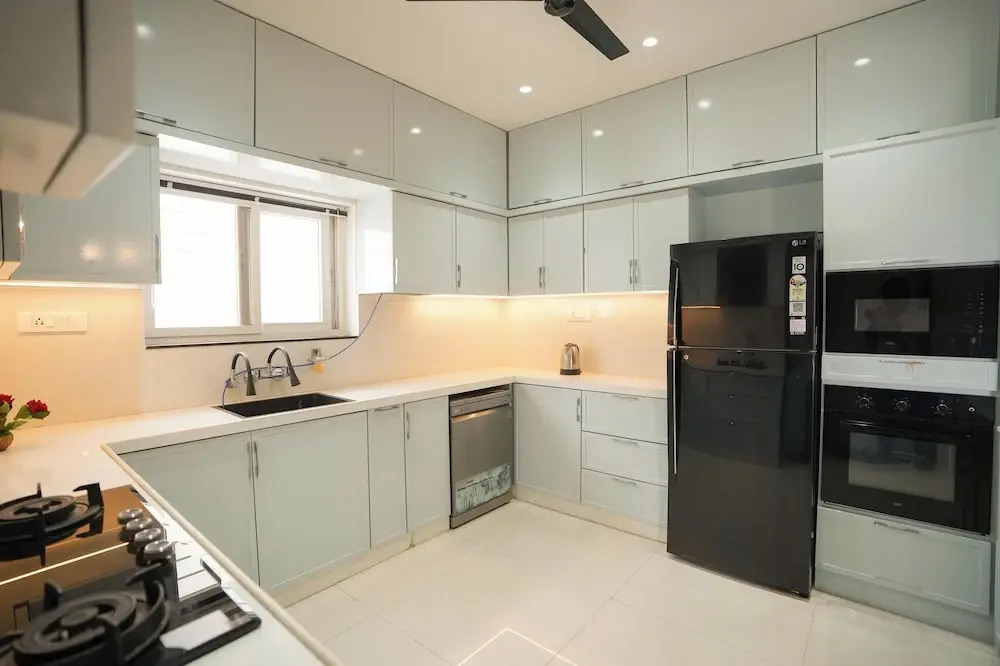 Aurelia Apartment By Red Olive 4bhk 30min Hitech