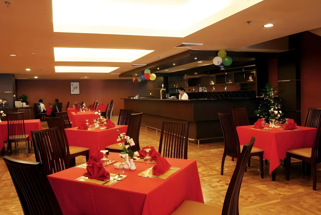 Grand Antares Hotel
