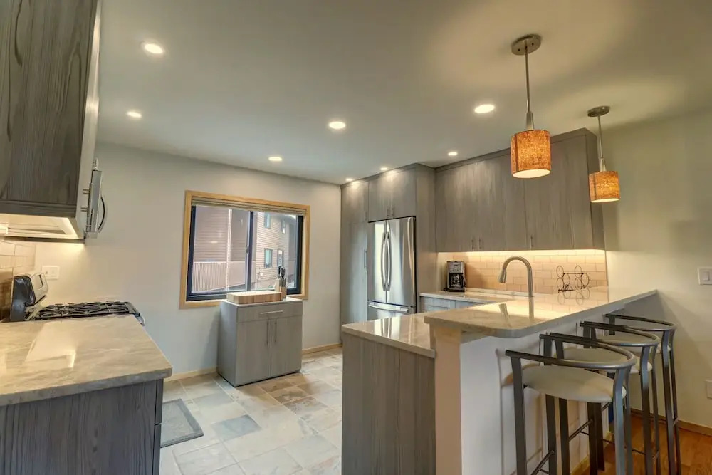 732b Meadow Creek 2 Bedroom Townhouse by RedAwning