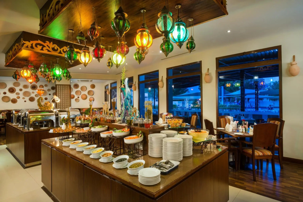 Al Falaj Hotel - Secure City Escape in Muscat