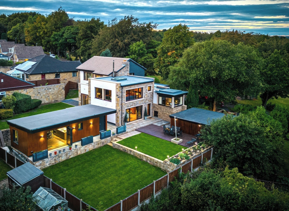 The Luxury Shed