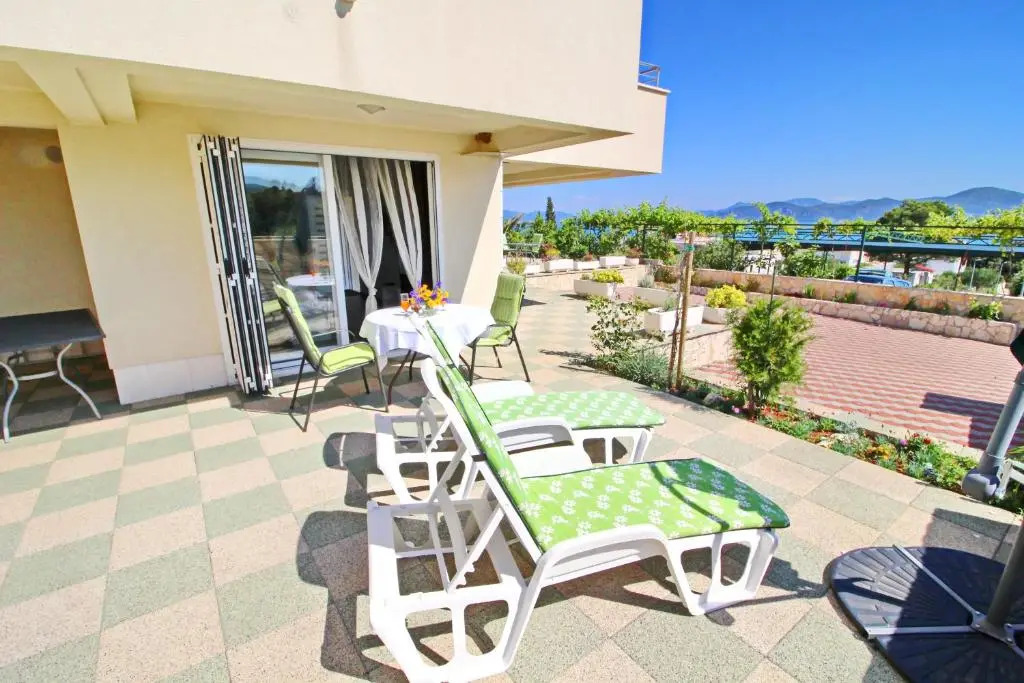 Apartments Gusti