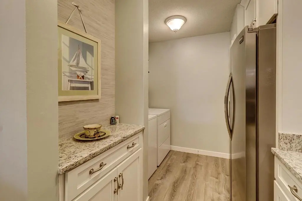 28 Springwood 2 BR Condo Forest Beach