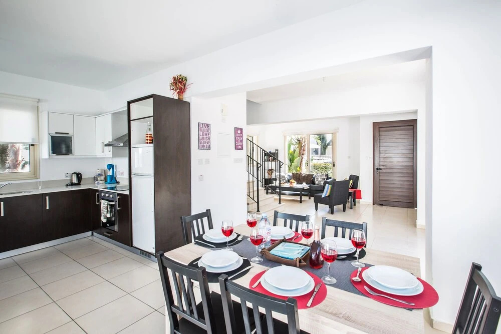 Cyprus Villa Palm 39 Gold