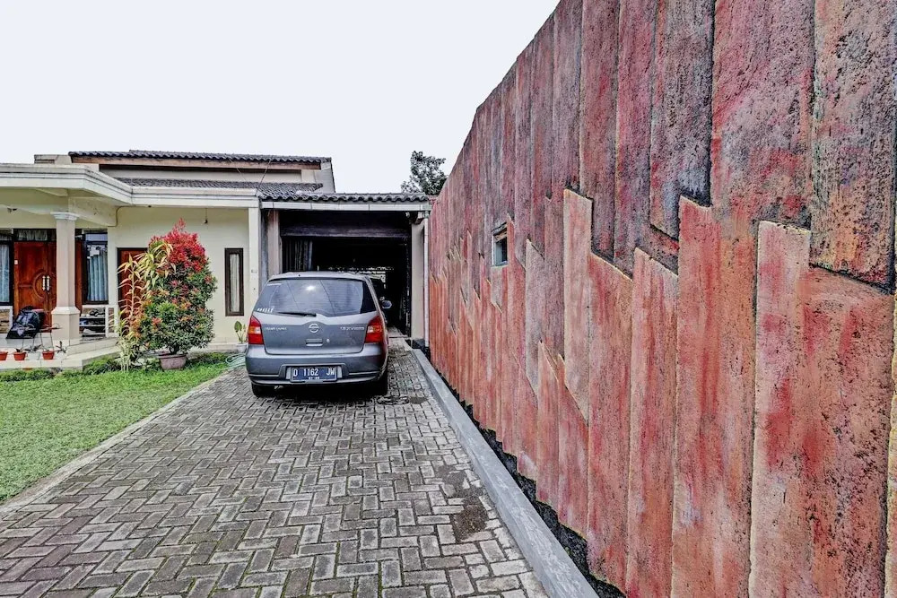 Adinda Homestay Lembang Bandung