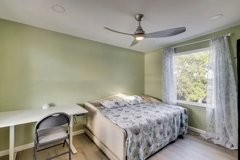 Private Beach: 'hidden Shack By the Bay' in Ruskin