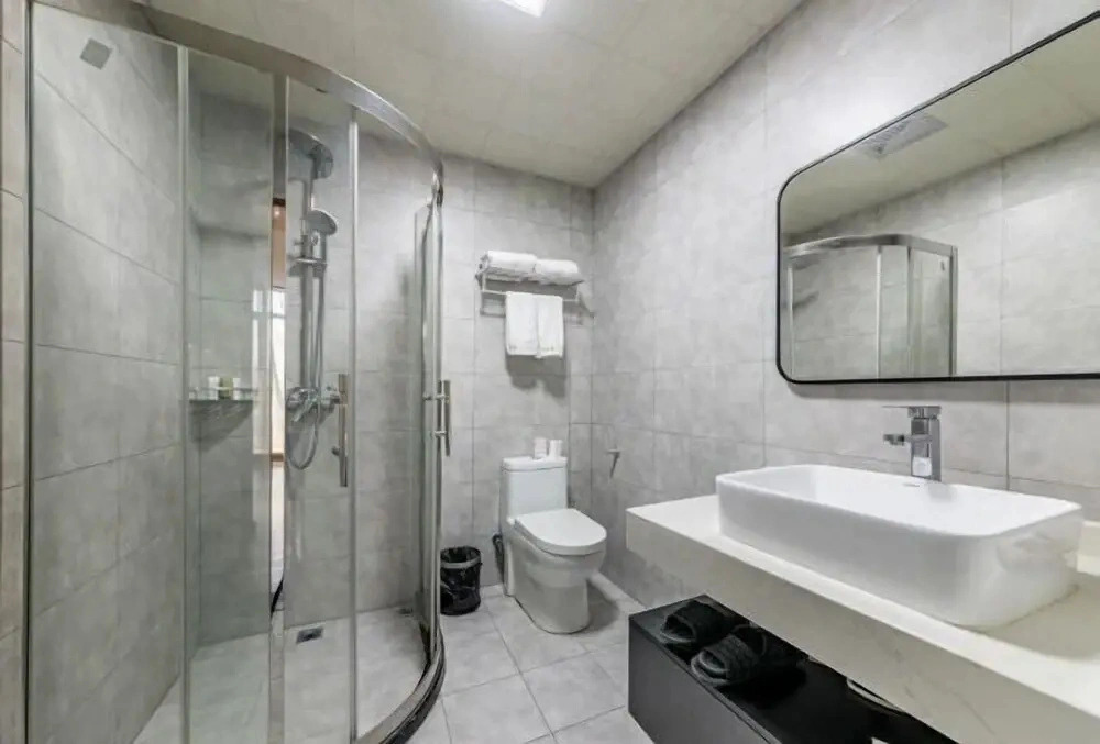 Zhuji Huayang Xinfulong Hotel