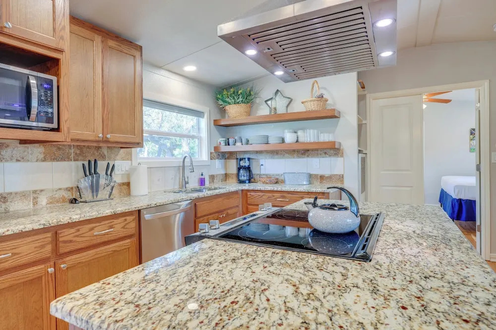 Pet-friendly Canyon Lake Home ~ 3 Mi to Water!