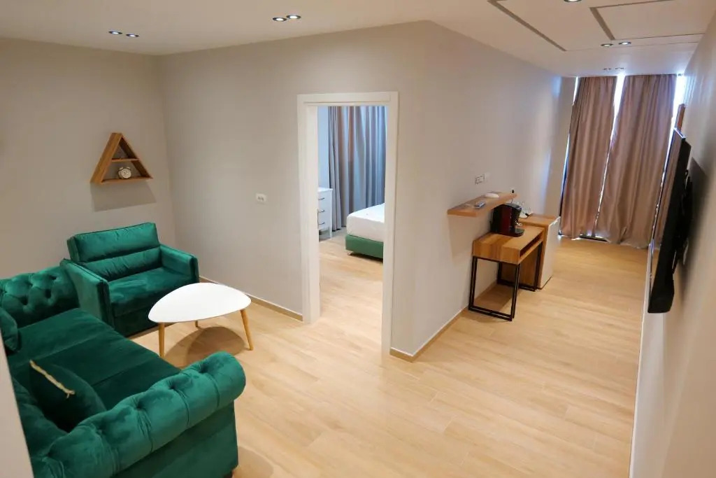 Armar Hotel