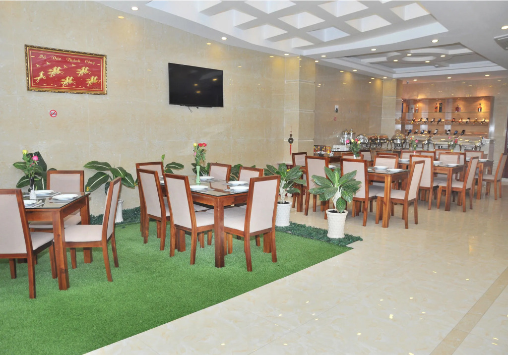 Queen Central Hotel - Ben Thanh Market
