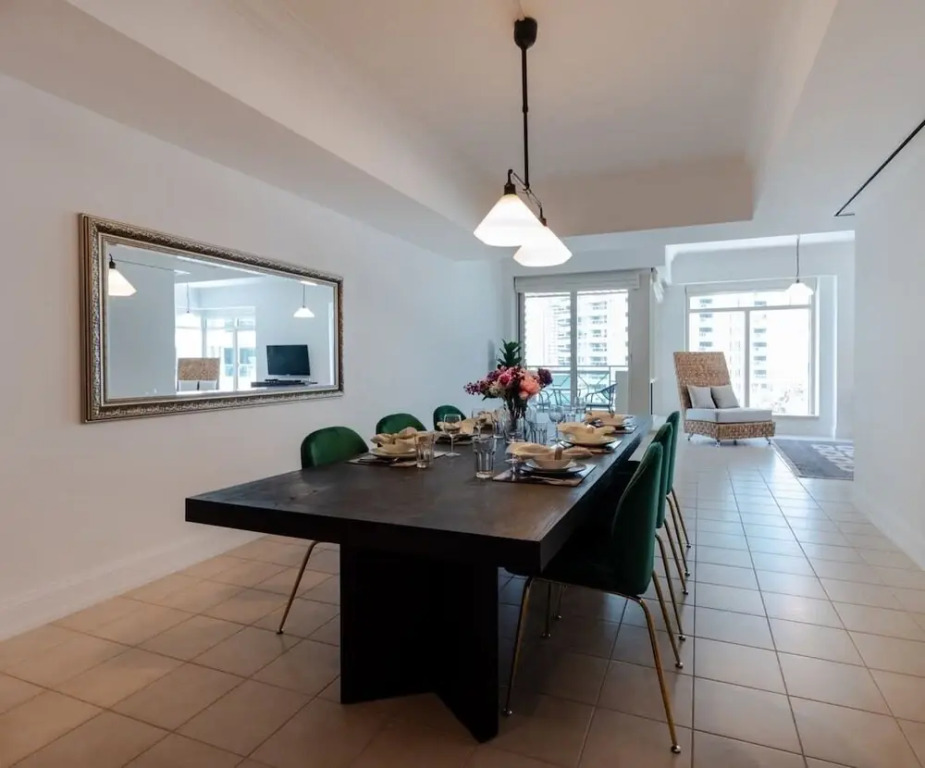 Elegant 3BR in Dubai Marina With Scenic Views!