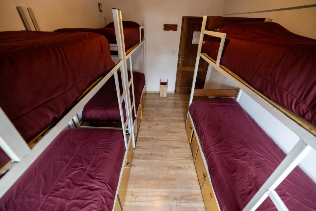 Mistico Hostel 23