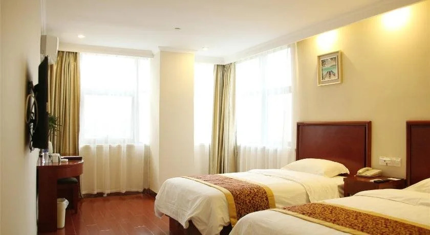 GreenTree Alliance Dali Xiaguan Area Jianshe Road Tai'an Metro Hotel