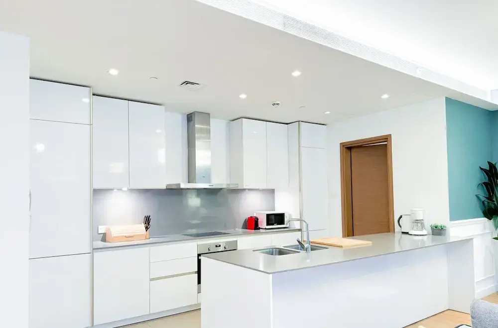 Aya - Impeccable 1BR Apartment with Balcony in City Walk