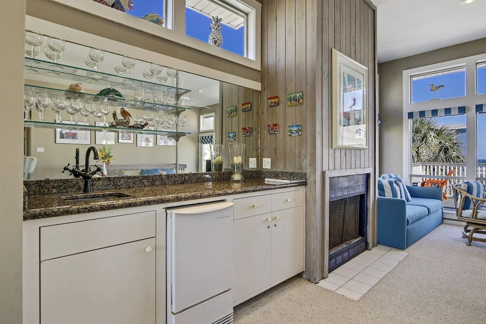 Indian Summer 3 Bedrooms 2 Bathrooms Home