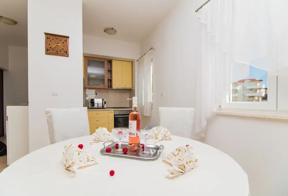 Apartments Rakuljic
