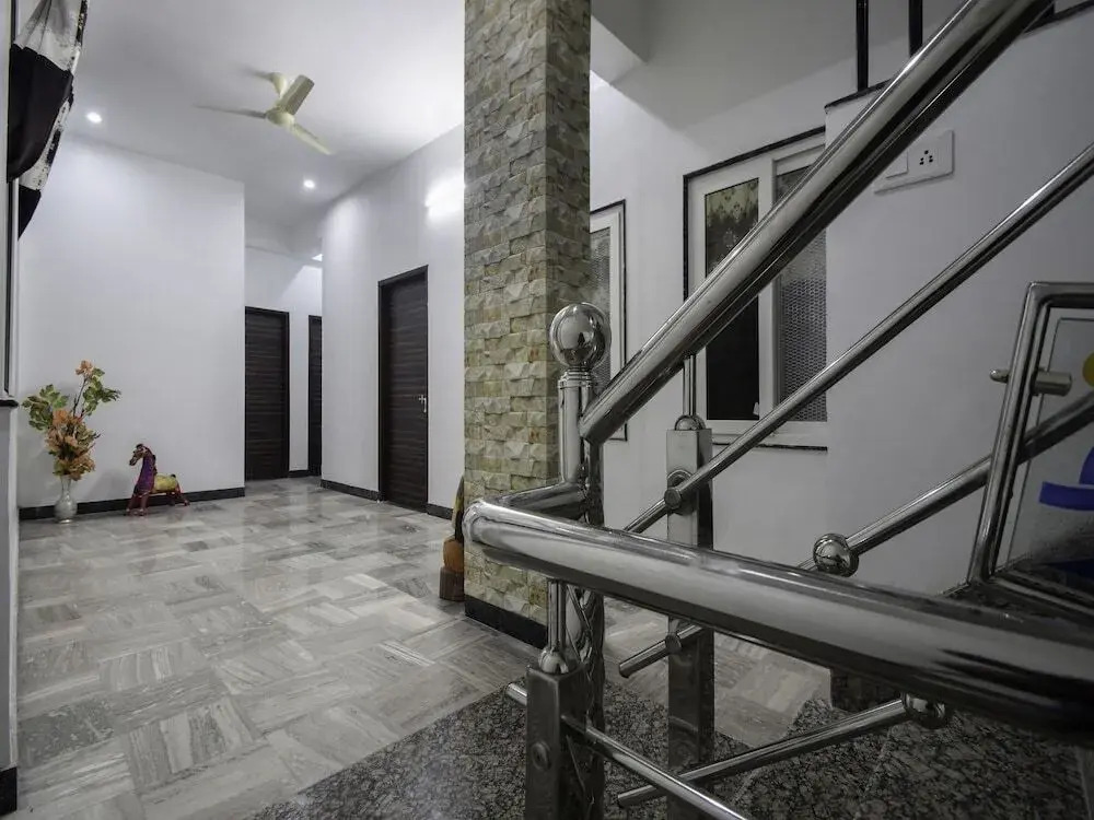 OYO Home 26763 Elegant Stay