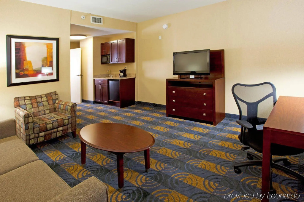 Holiday Inn & Suites Stockbridge Atlanta I-75 by IHG