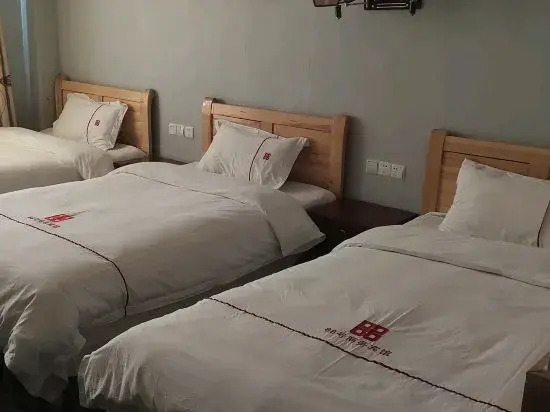 Daocheng Business Hotel 88