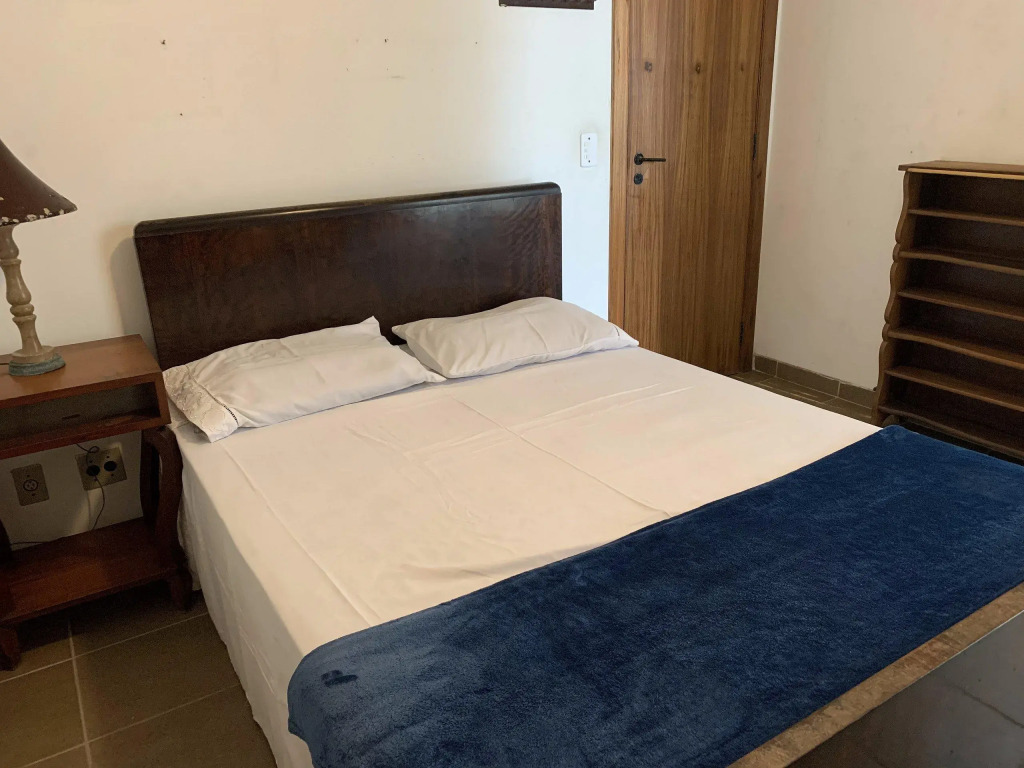 Amplo apartamento no Guarujá 50m da Praia de Pitangueiras, com serviço de praia - Saquarema 01