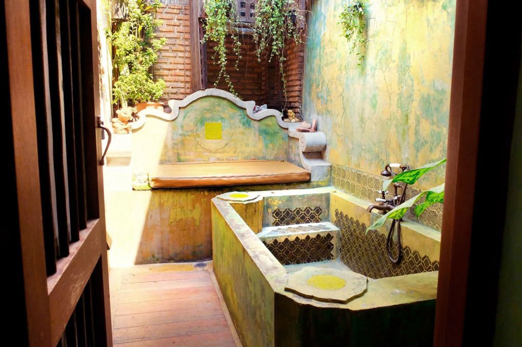 Old Capital Bike Inn - SHA Certified