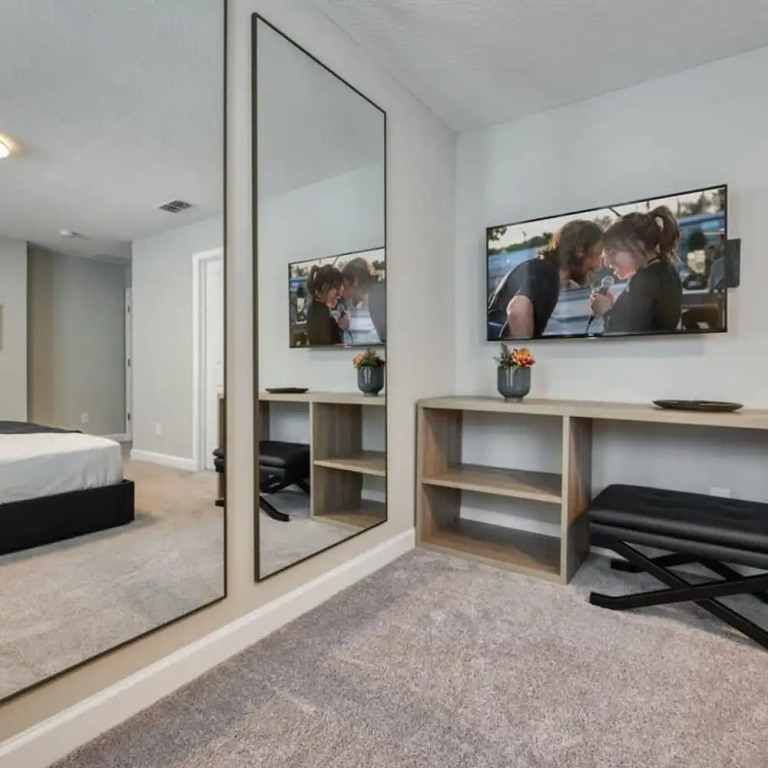 Super Spacious Near Disney With Private Pool