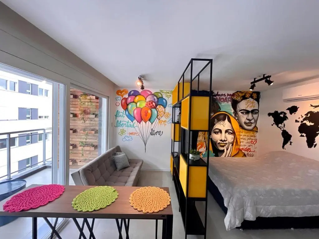 Flat Libertad, 404 A, com vaga de garagem
